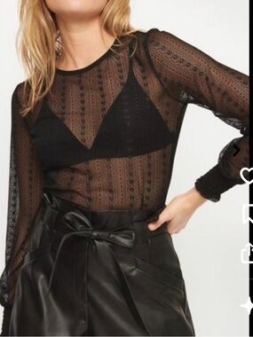 Dynamite Black Sheer Lace Long-Sleeve Top